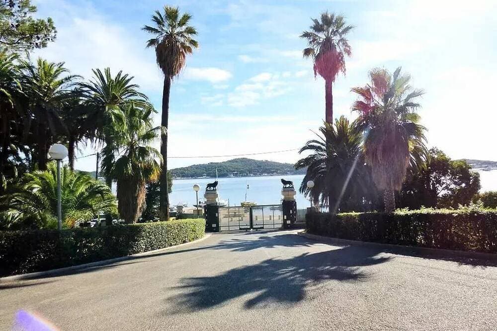 Foto 10 von 12: Residence Port Tamaris - Superb sea view, on the top floor with elevator, residence with swimming pool