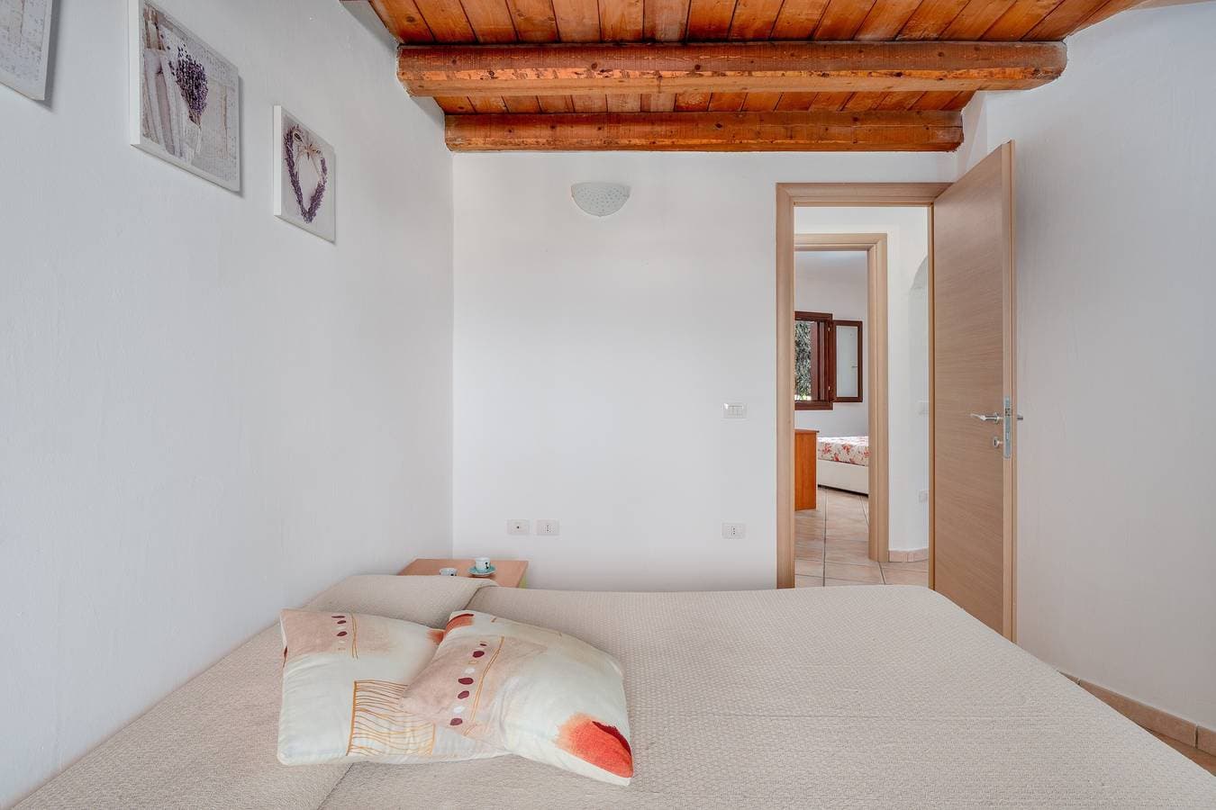 Foto 3 von 31: Ferienwohnung 'Orizzonti 31' mit Meerblick, privater Terrasse und Klimaanlage