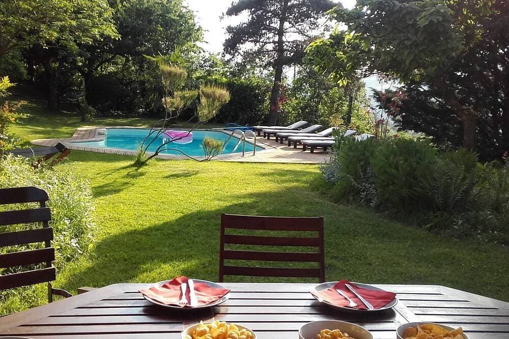 Foto 8 von 28: Haus auf dem Land, Swimmingpool, 3000 m2 Grundstück, herrliche Aussicht