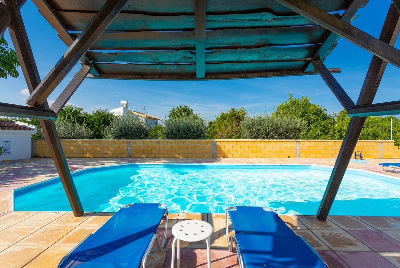 Foto 6 von 31: Villa für 4 Personen mit Balkon