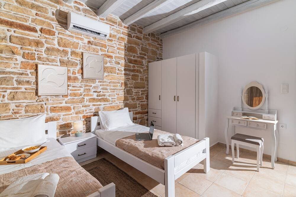 Foto 7 von 21: Quiet 2 bedroom and 2 bathroom villa with a big infinite swimming pool