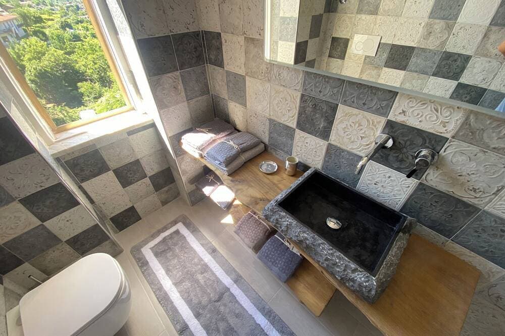 Foto 7 von 23: A pop suite in the blue of the Coast in the beautiful setting of the Lattari Mountains