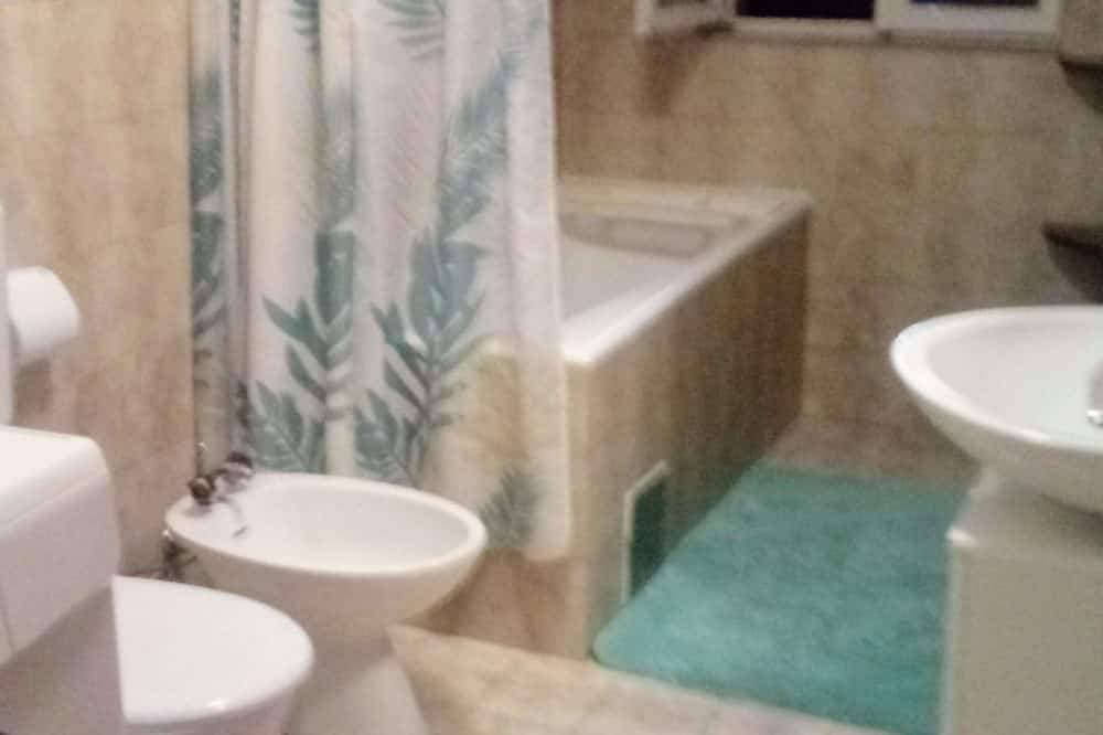 Foto 6 von 28: The apartment is located on the first floor of our house, 50 meters from the sea