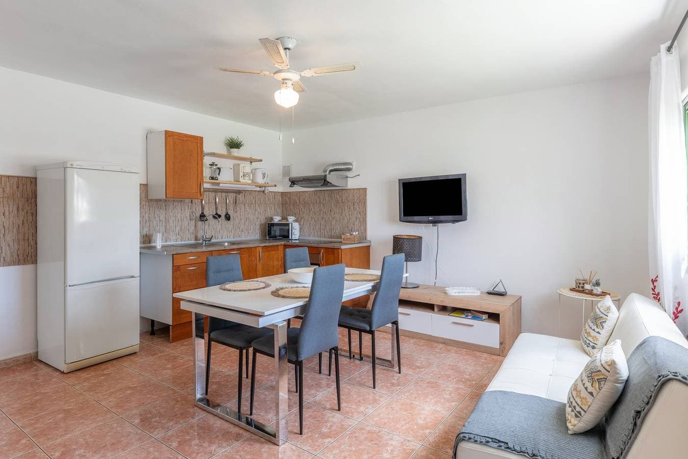 Foto 4 von 21: Ferienwohnung 'La Dehesa' mit Bergblick und WLAN