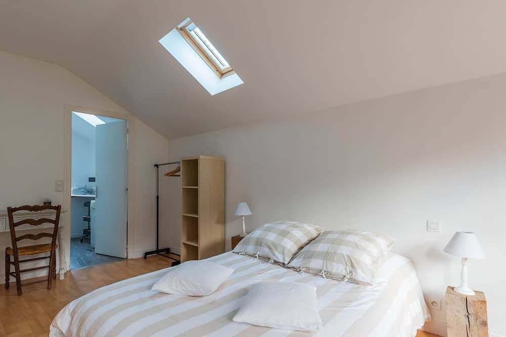 Foto 5 von 30: La Roseraie, große 2 Zimmerwohnung, Garten, Stellplatz möglich. im Herzen von Honfeu