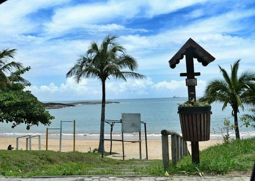 Foto 6 von 20: Guarapari, Enseada Azul, Block von Peracanga Beach, 2 Schlafzimmer, Garage