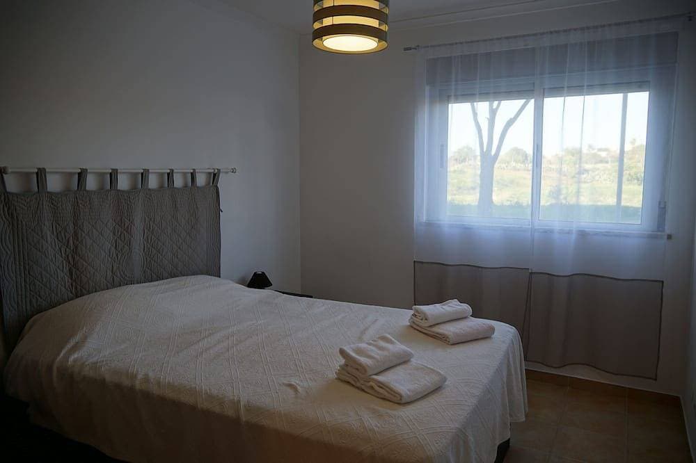Foto 3 von 12: Quiet F4 apartment 5 minutes from Olhão town center, Algarve