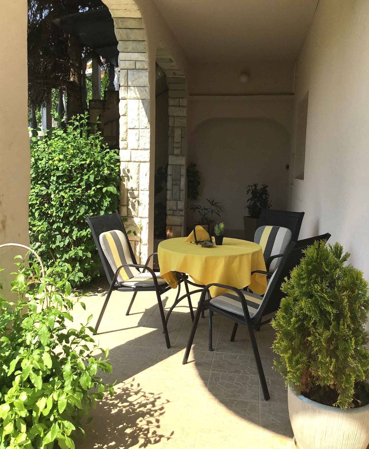 Foto 11 von 22: Ferienwohnung mit Sat-TV und Garten