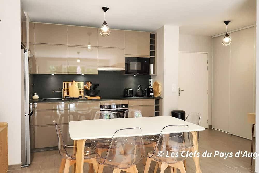 Foto 8 von 11: Superbe Appartement à 2 pas de la Mer, Rez-de-jardin, 2 Chambres, Parking Privé