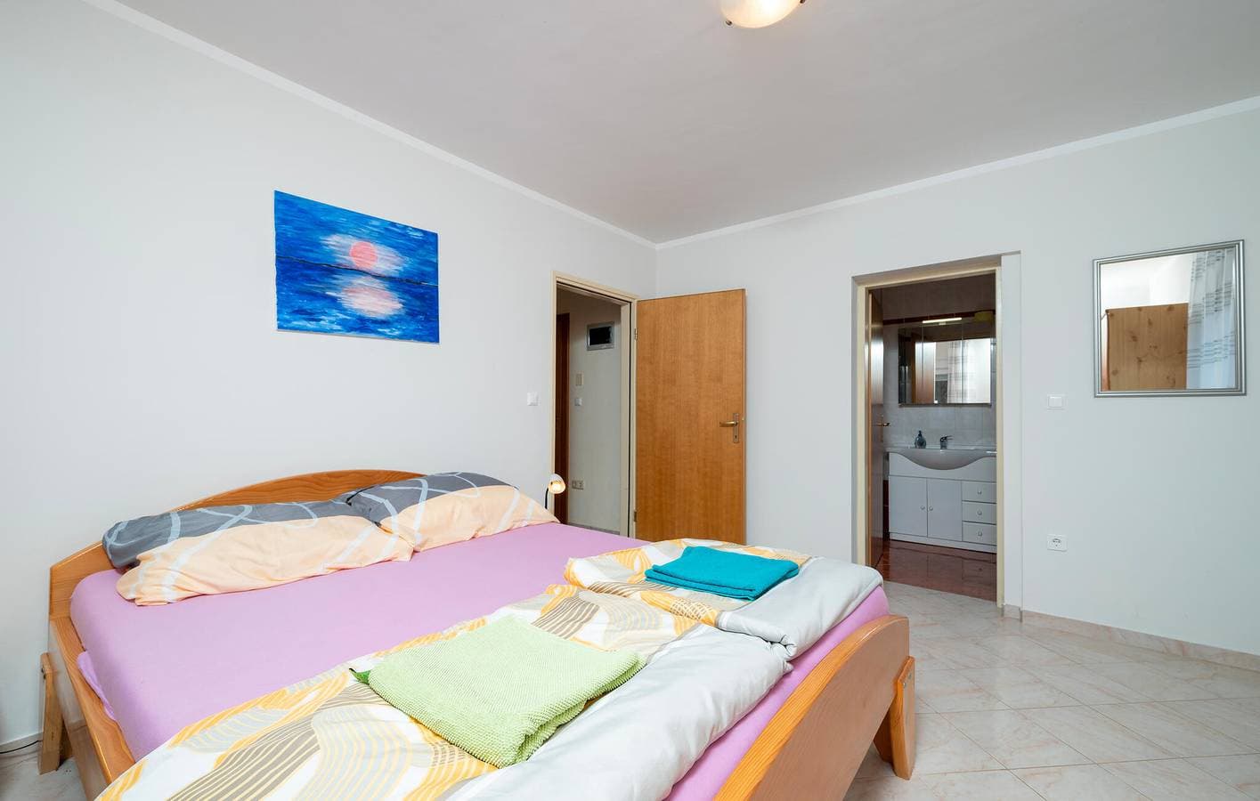 Foto 9 von 19: Gemütliche Ferienwohnung mit Terrasse, WLAN und Parkplatz in der Nähe der Küste und des Stadtzentrums