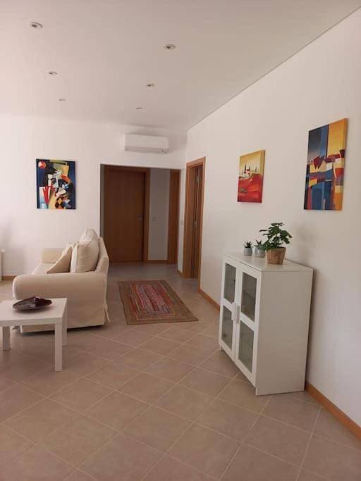 Foto 3 von 5: Villa