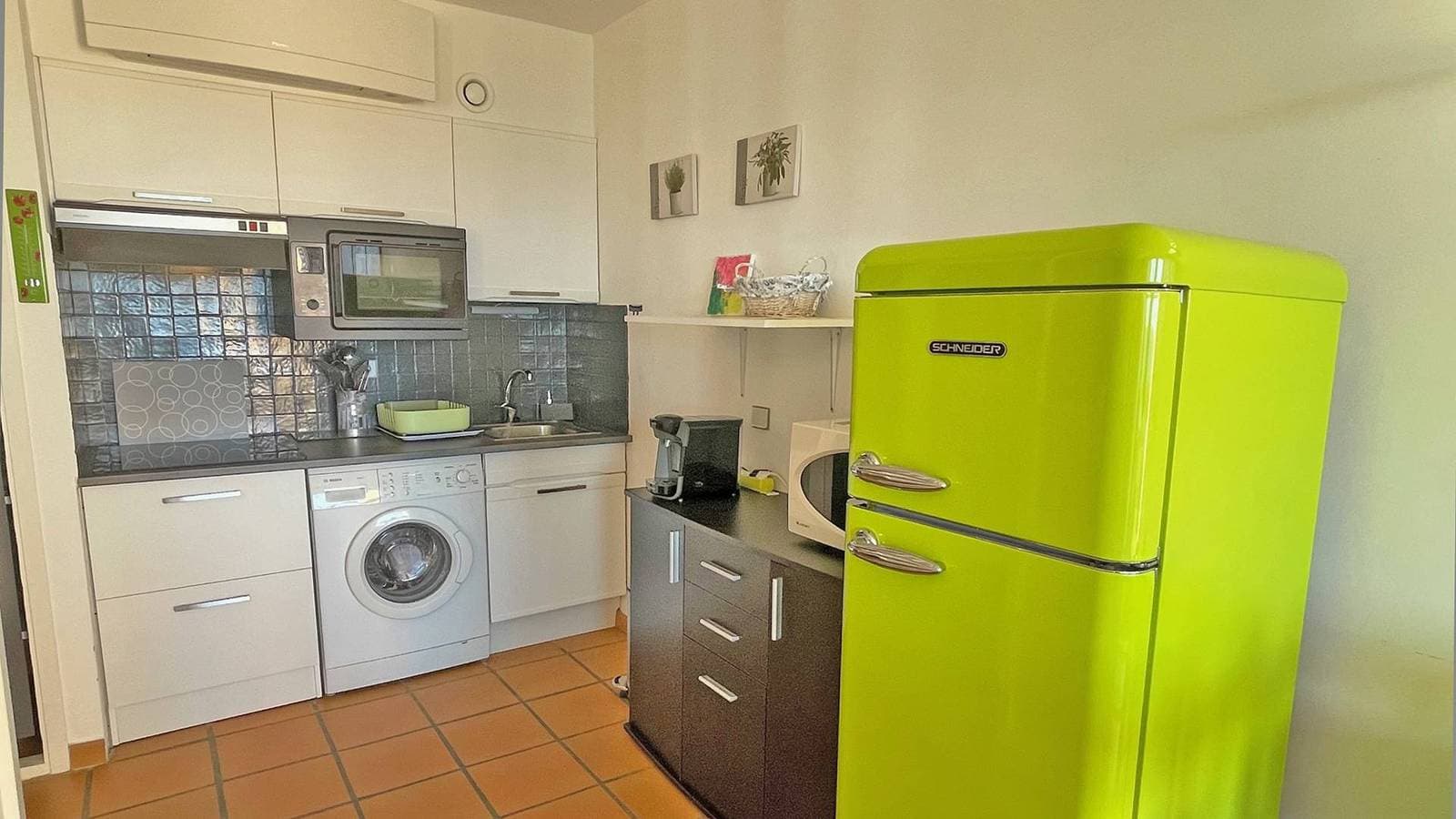 Foto 7 von 13: Studio - 2/4 Personen - Meerblick - Klimaanlage - Pool der Residenz - WLAN - Strand - Sainte Maxime