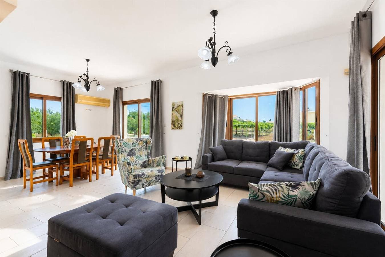 Foto 5 von 25: Villa für 8 Personen mit Terrasse