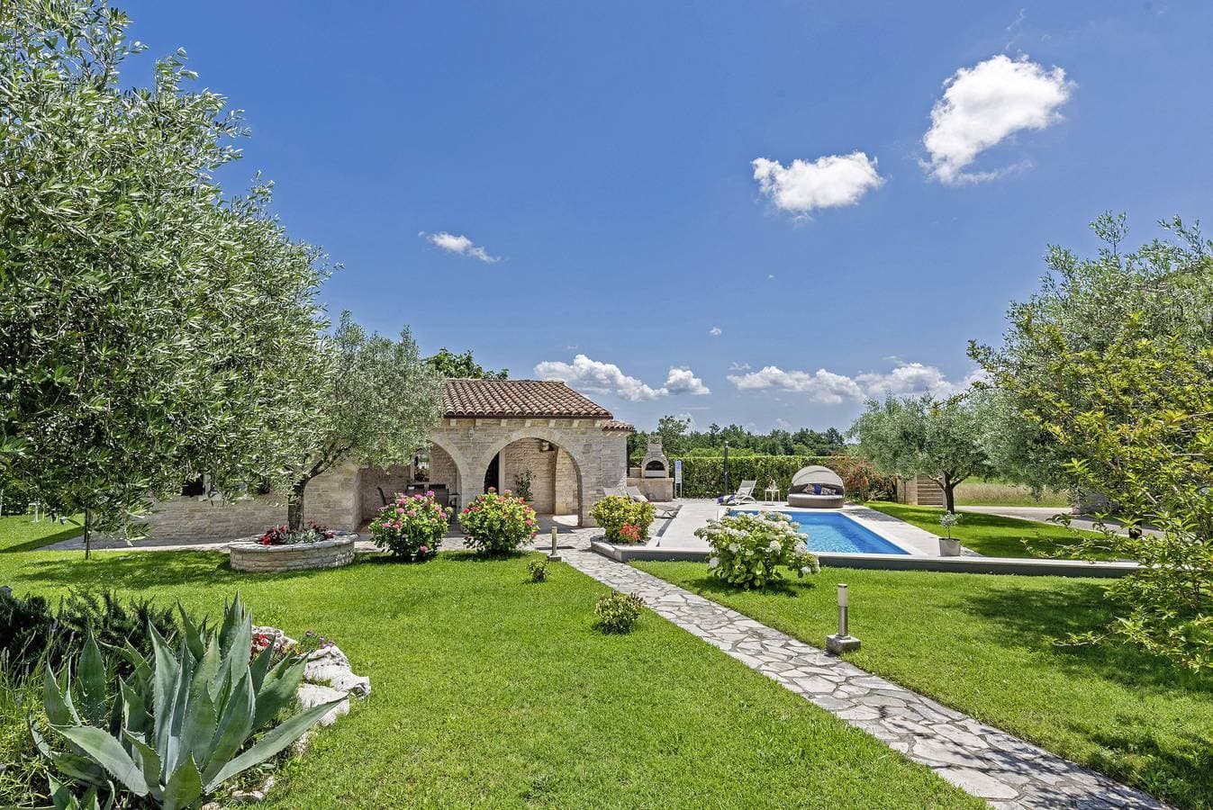 Foto 5 von 20: Ferienhaus Istranka * großer Garten, privater Pool, Grill, WLAN