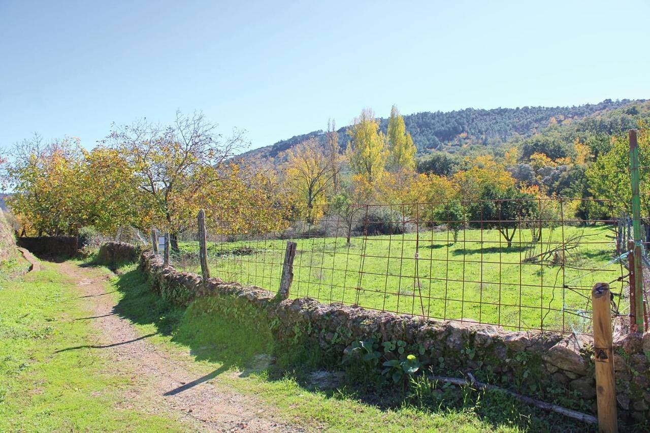 Foto 3 von 21: Two-Bedroom House