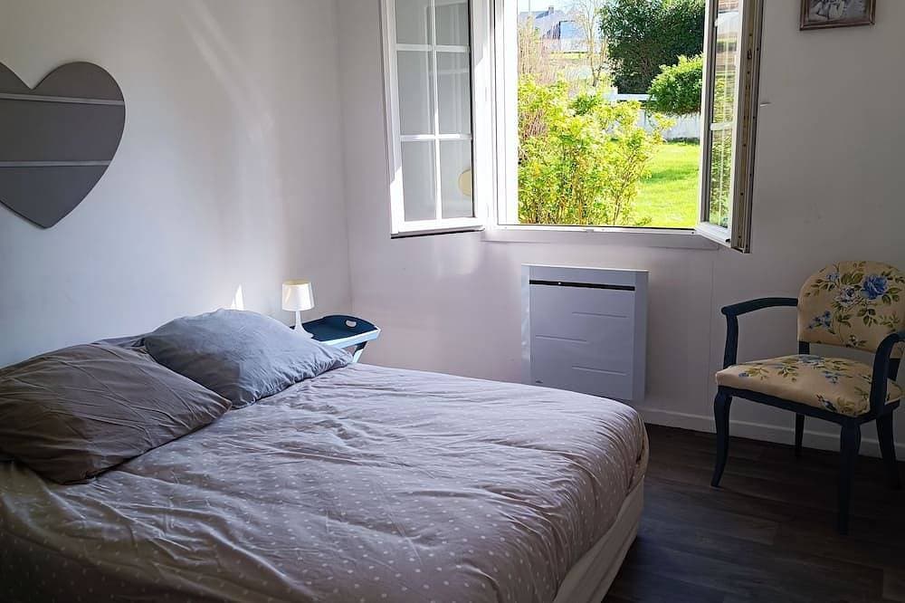 Foto 2 von 27: Just a stone's throw from Puys Beach and Dieppe, \"Le Titou\" Vacation Rental in Petit Caux Bracquemont