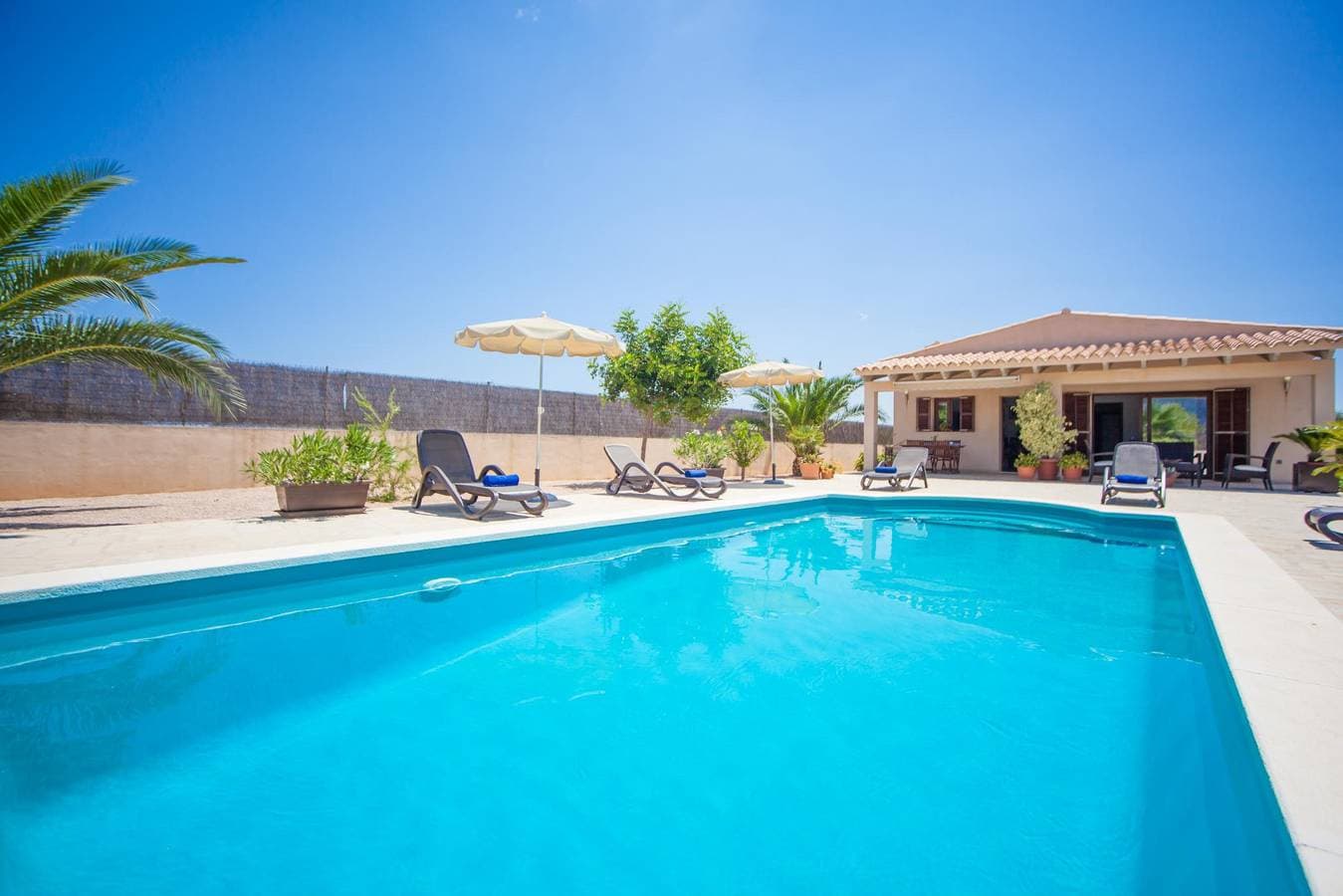 Foto 2 von 30: Can Melis - Wundervolles Landhaus mit privaten Pool in ruhiger Umgebung. WiFi gratis