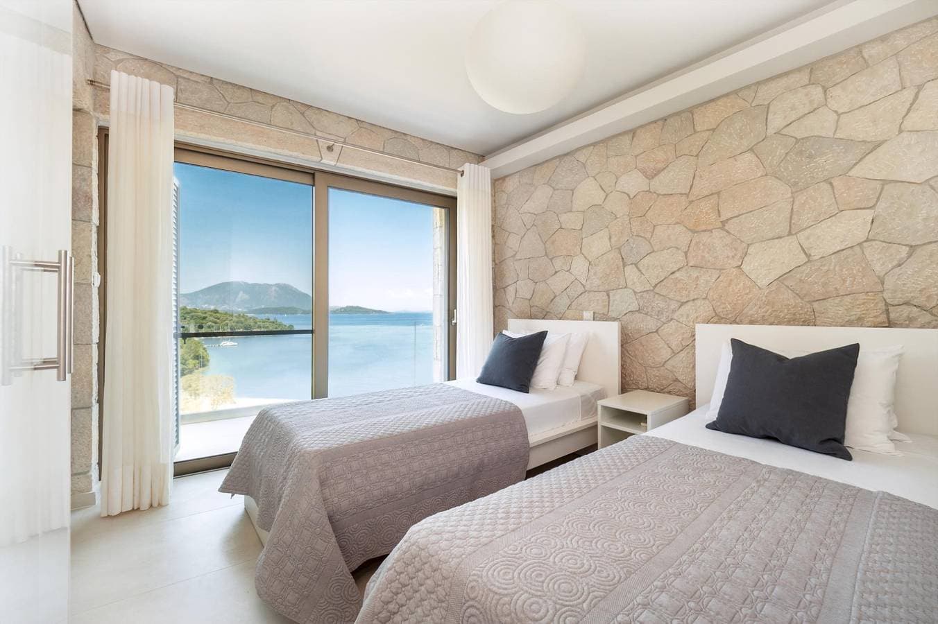 Foto 7 von 19: Villa für 4 Personen mit Pool