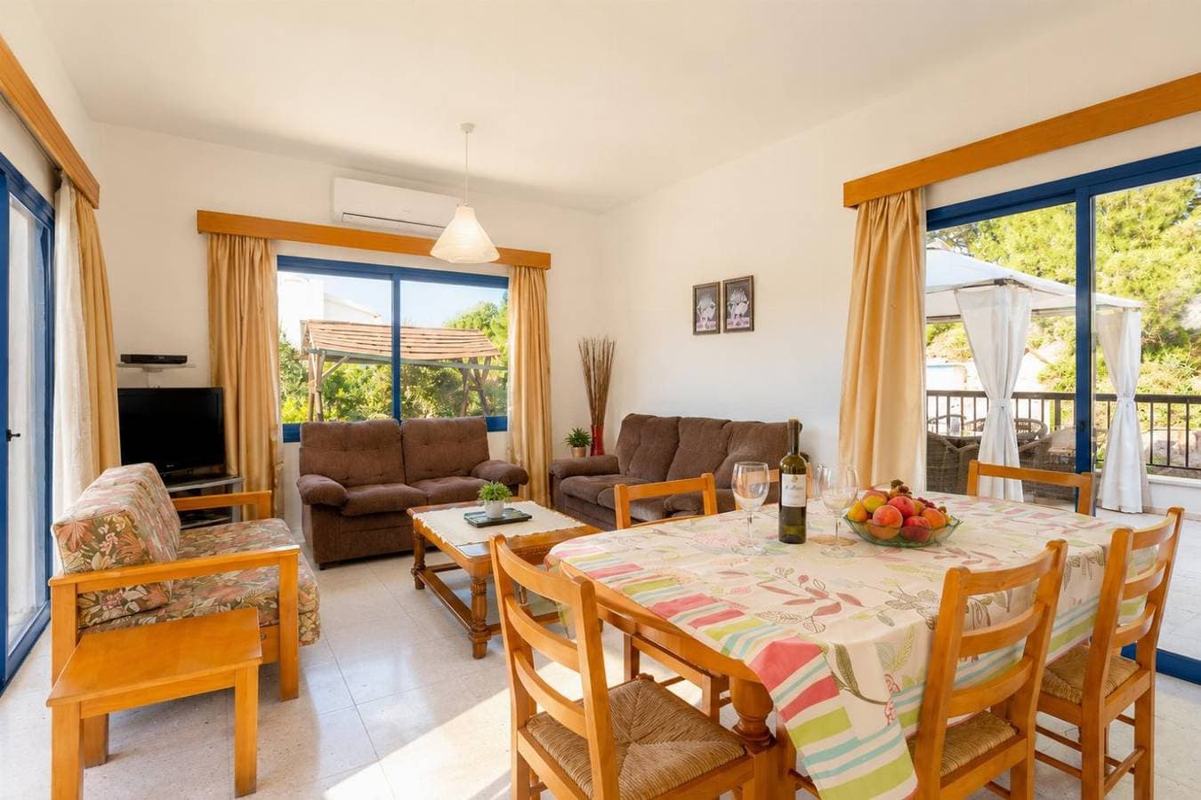 Foto 7 von 16: Villa für 4 Personen mit Terrasse