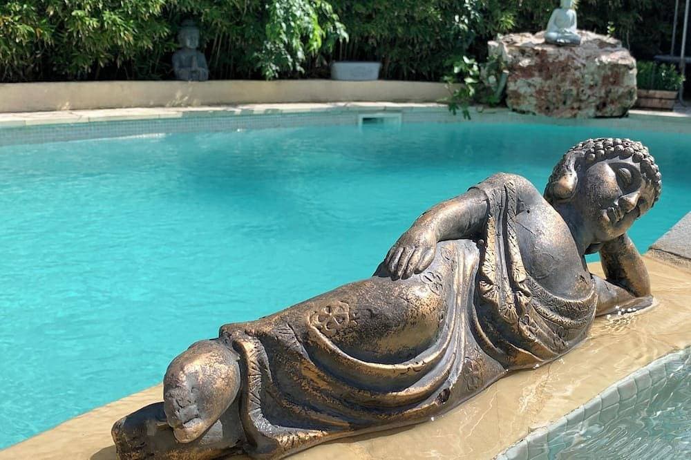 Foto 13 von 30: Villa Sektor Pic St Loup Montpellier, 10 min A9, 170m ², Schwimmbad, für 12 Personen