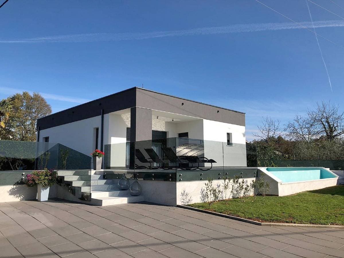 Foto 2 von 51: Villa Oleandra with Private Pool