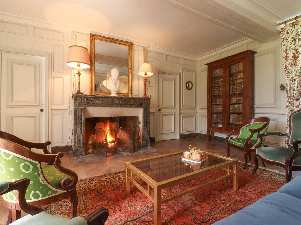 Foto 2 von 36: Authentisches Herrenhaus nahe Paris - 15 Pers.