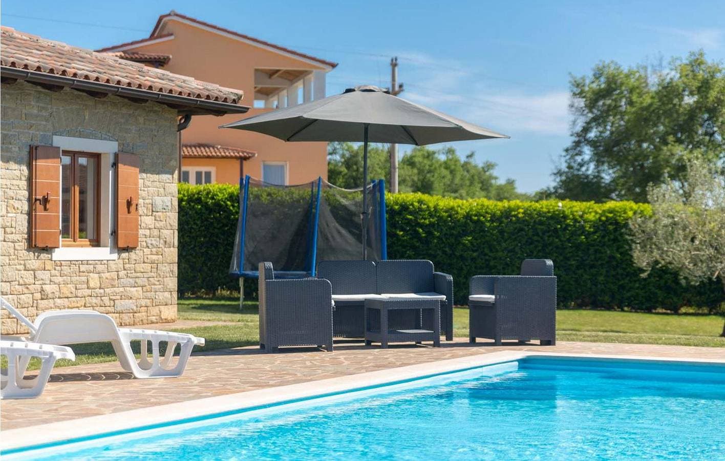 Foto 8 von 50: Geräumige 2-Zimmer-Wohnung mit Terrasse, WLAN und Parkplatz in Visnjan