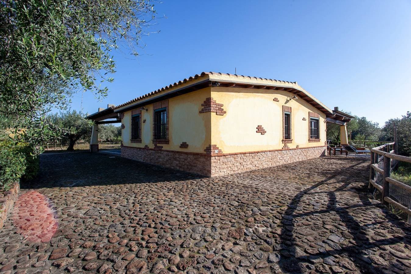 Foto 5 von 24: Ferienwohnung "A contatto con la natura - Orosei" mit Garten, Terrasse & WLAN