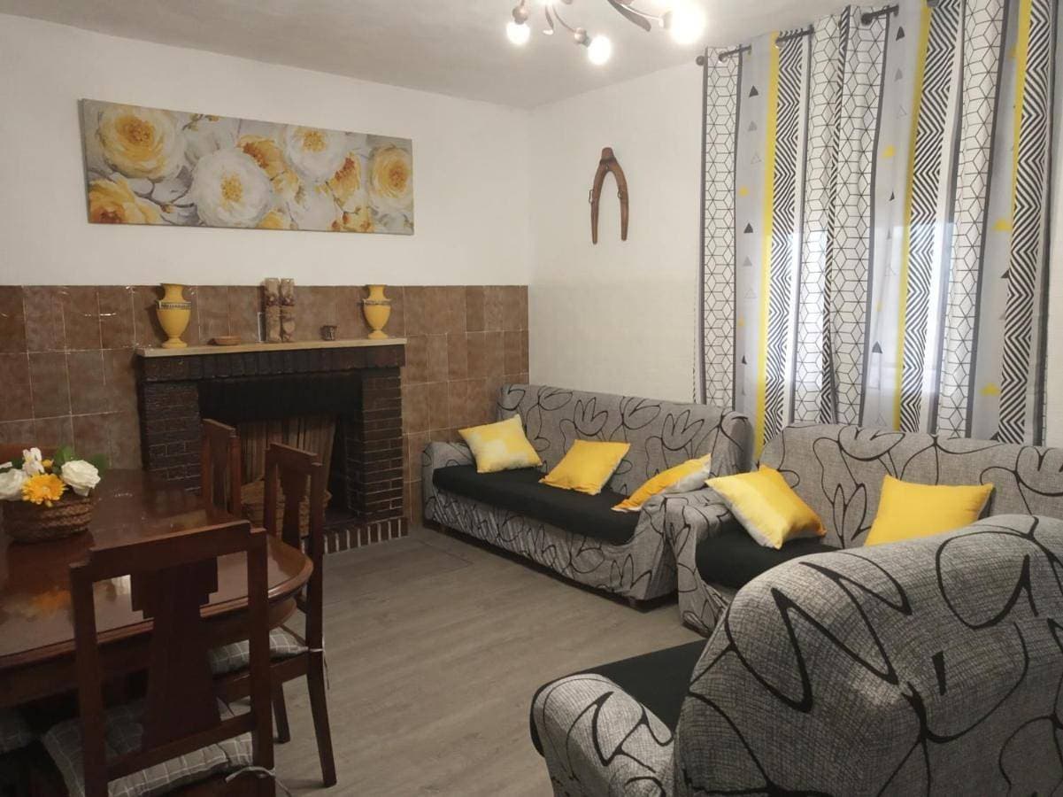 Foto 4 von 32: Three-Bedroom House