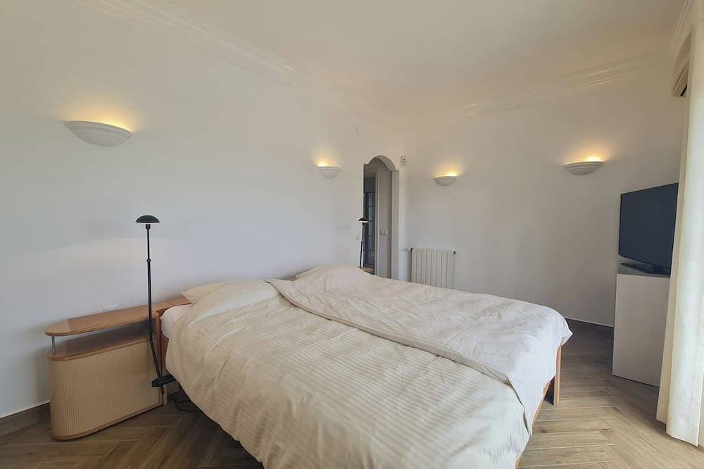 Foto 4 von 30: Traumhafte Villa mit Meerblick, privater Pool, Klimaanlage, Heizung & WLAN