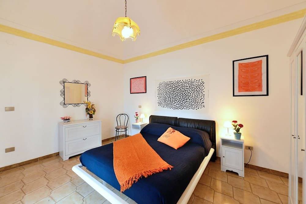 Foto 2 von 30: Villa mit herrlichem Blick auf das Meer und die Küste von Amalfi.Parkplatz