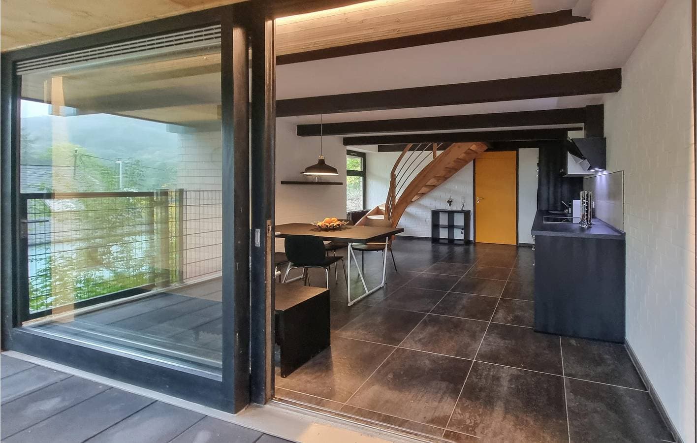 Foto 5 von 32: Moderne Wohnung mit Terrasse in der Nähe von Zewen Center
