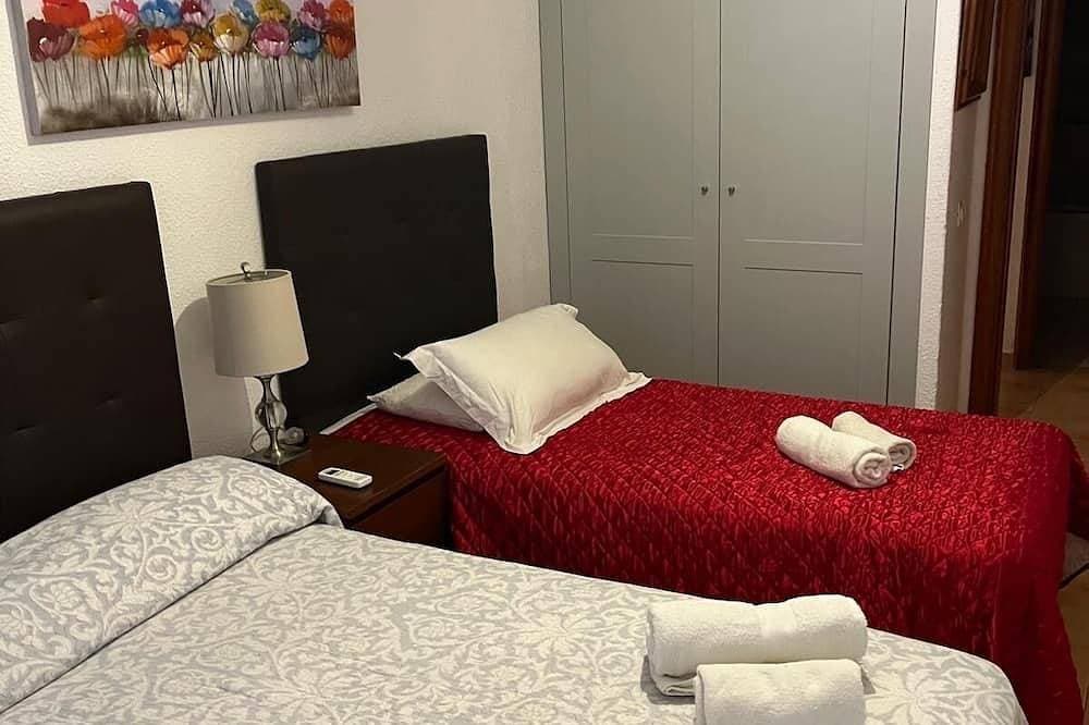 Foto 4 von 16: Beautiful large 2 bed apartment close to beach and all amenities