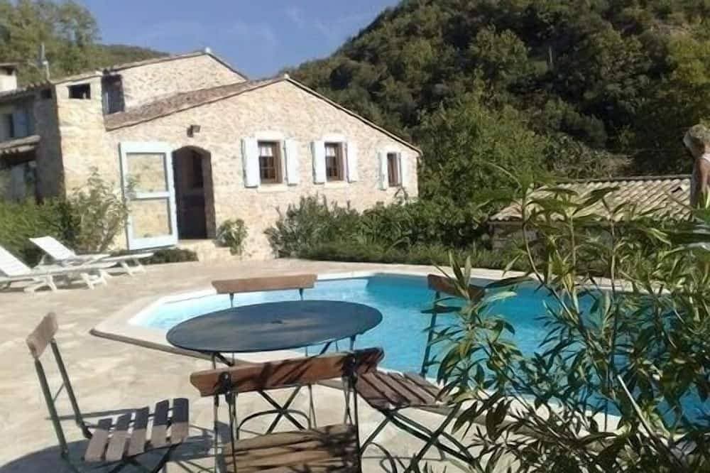 Steinhaus mit privatem Pool, ruhig, ideal für Familien zu besuchen. 1