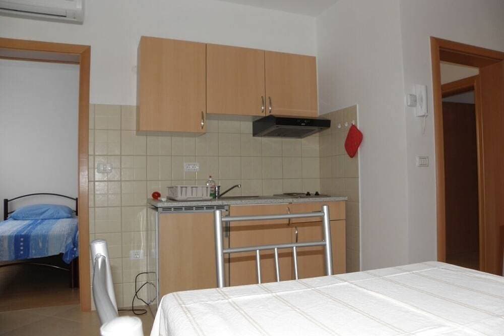 Foto 5 von 22: Ferienwohnung in Zambratija mit Meerblick, Balkon, Klimaanlage, W-Lan (158-3)
