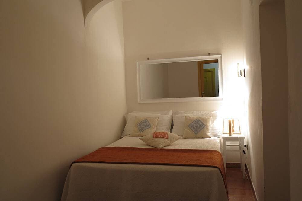 Foto 5 von 24: Wohnung für 4 Personen mit Blick auf den Strand mit Garten