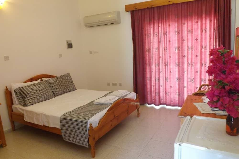Foto 3 von 16: Paradise Holiday Bungalows - Beste Lage neben dem Cratos Beach Club