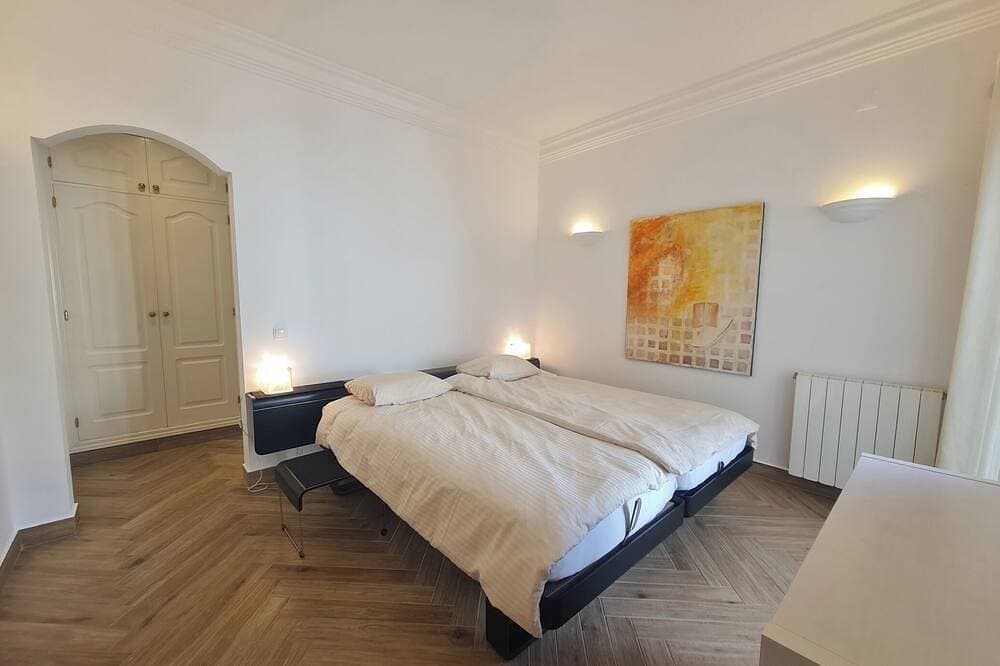 Foto 8 von 30: Traumhafte Villa mit Meerblick, privater Pool, Klimaanlage, Heizung & WLAN