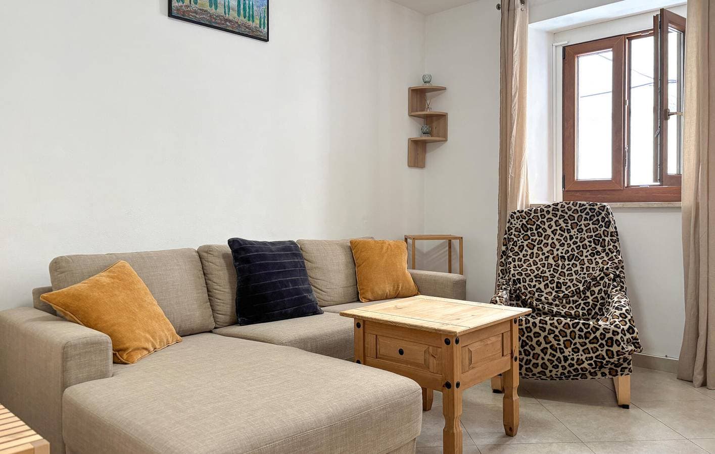 Foto 4 von 22: Modernes Apartment mit 2 Schlafzimmern, WLAN und Klimaanlage, 800 m vom Stadtzentrum entfernt