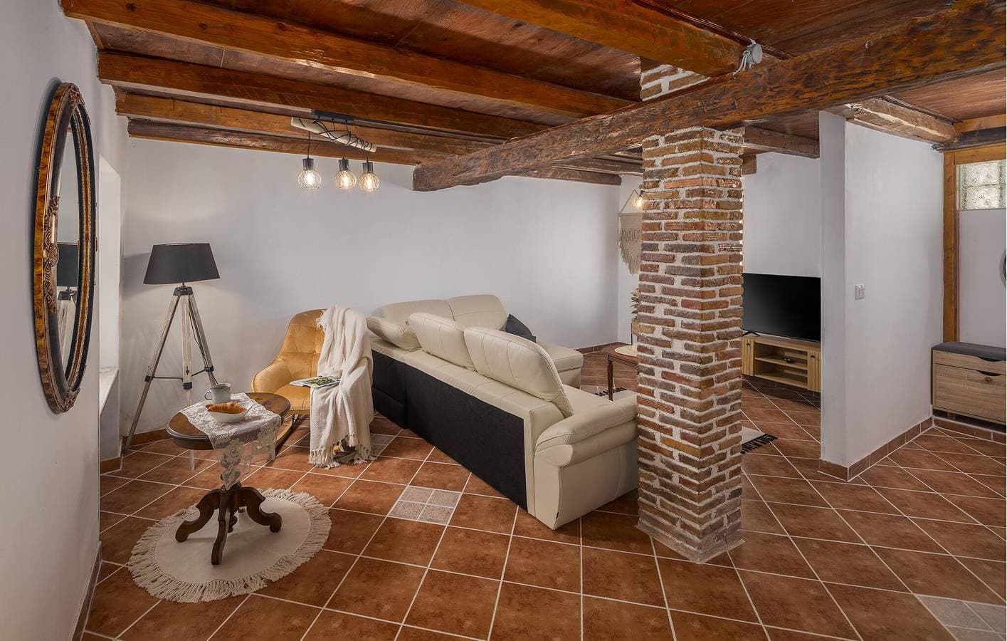 Foto 5 von 27: Geräumige 1-Zimmer-Wohnung mit Terrasse, WLAN und Parkplatz
