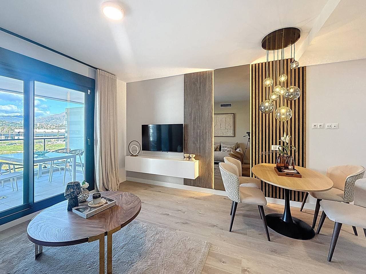 Foto 3 von 25: Moderne und komfortable Wohnung in Estepona