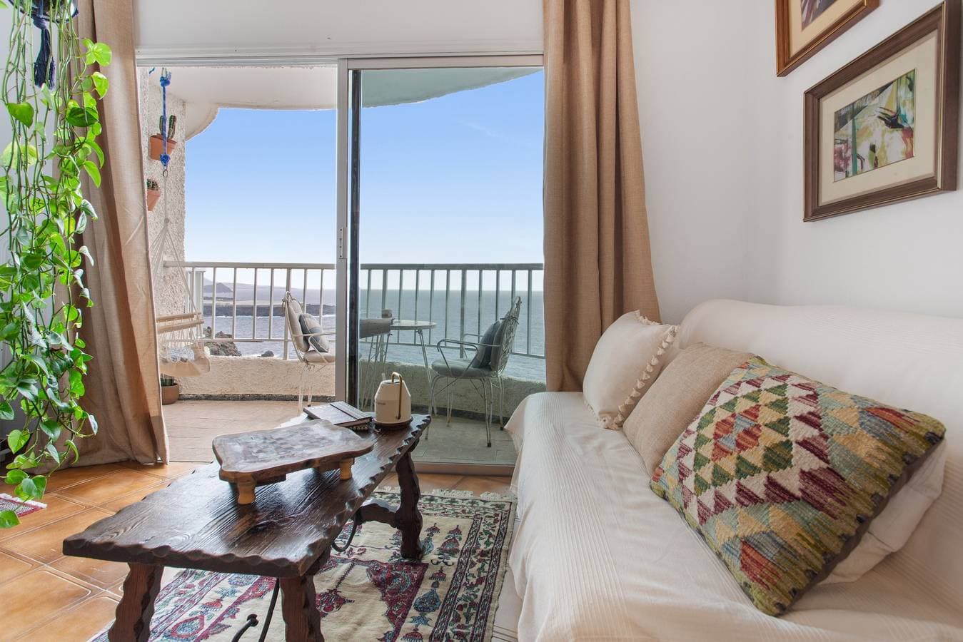 Foto 4 von 34: Ferienstudio 'Atlantic Retreat' mit Meerblick, Gemeinschaftspool und Wi-Fi