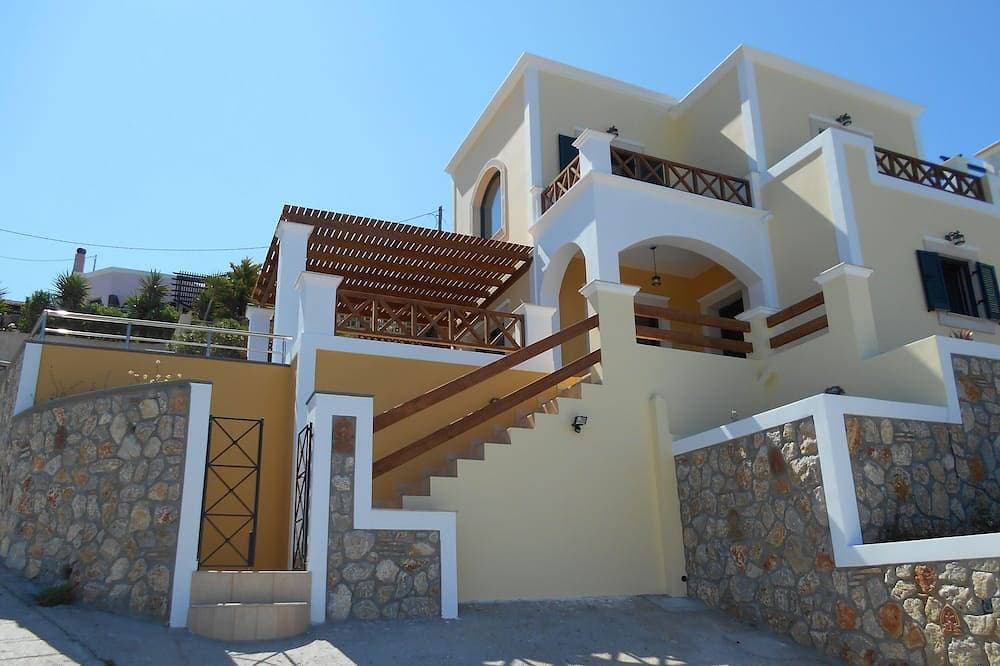 Schöne neue und komfortable Villa mit Pool, herrlicher Aussicht. 1