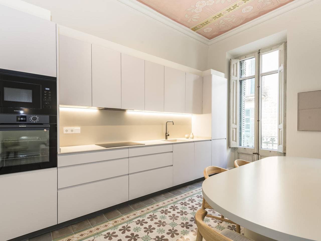 Foto 11 von 46: Ferienwohnung für 5 Personen mit Balkon/Terrasse
