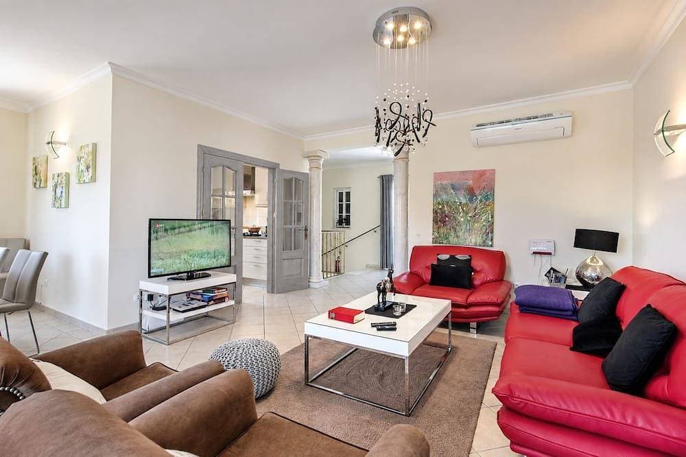 Foto 10 von 30: Exklusive Ferienvilla nahe Meia Praia, Lagos – Pool, WLAN, AC & mehr