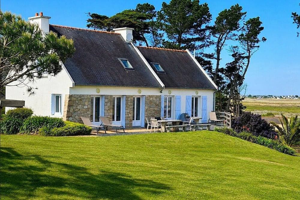 House with a breathtaking view 1