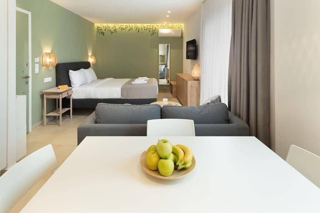 Olive tree Home - στούντιο με θέα στο κέντρο 1