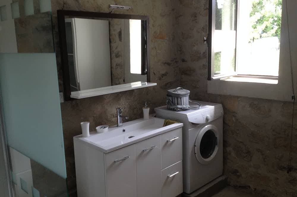 Foto 7 von 18: Steinhaus mit Whirlpool und Klimaanlage
