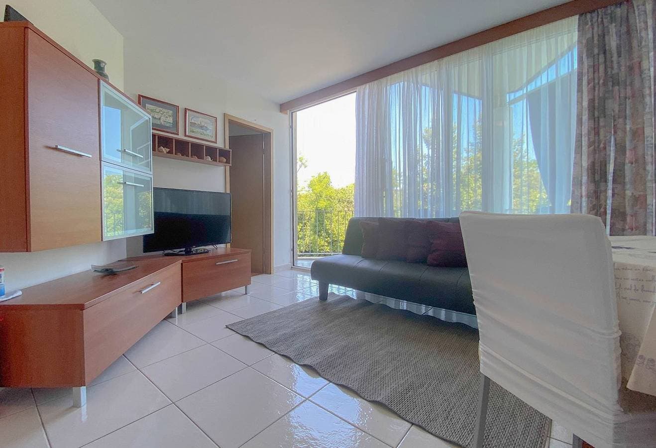 Foto 7 von 25: Charmantes Apartment nur 80 Meter bis zur blauen Adria mit privatem Balkon, Klima, WiFi