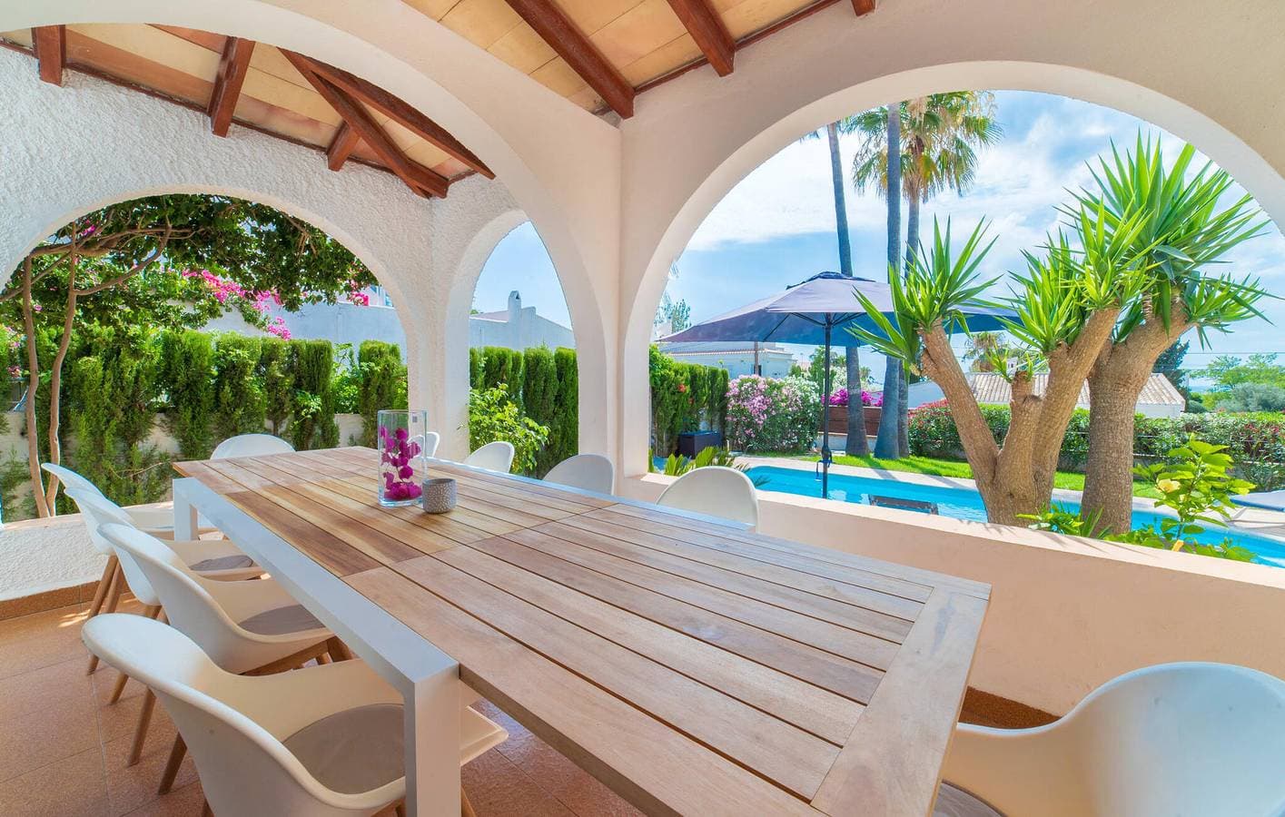 Foto 8 von 46: Rückzugsort mit Meerblick, Pool und Grill, 2 km zum Strand und in der Nähe von Restaurants